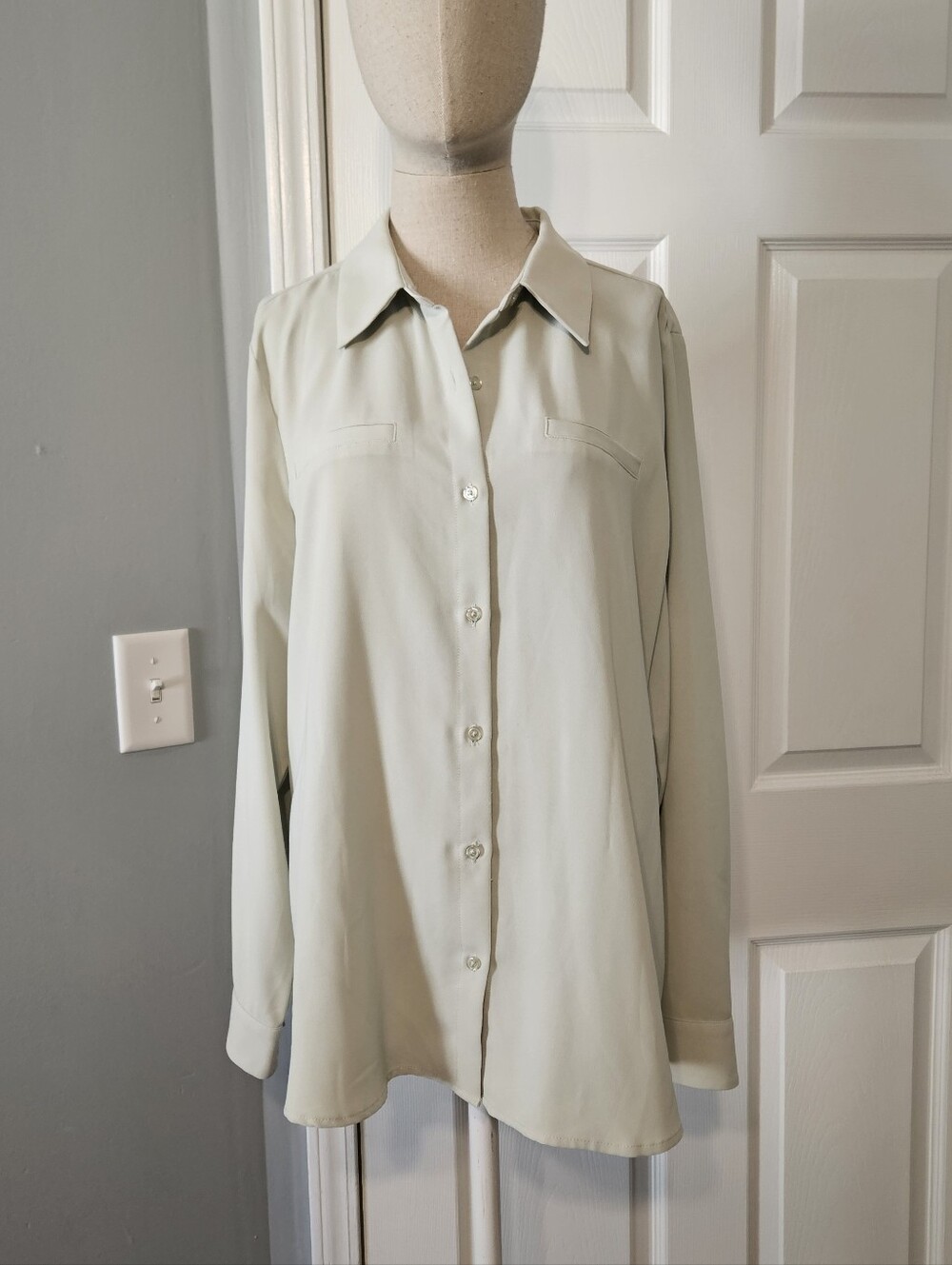 Alex Marie Light Sage Button-Front Women's Shirt